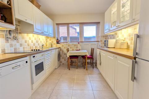 2 bedroom detached bungalow for sale, Northwood Close, Lytham
