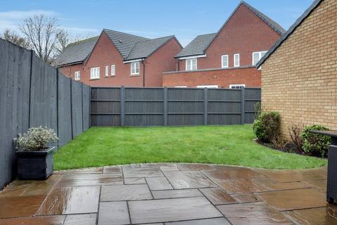 4 bedroom semi-detached house for sale, Vincent Gardens, Stevenage SG1