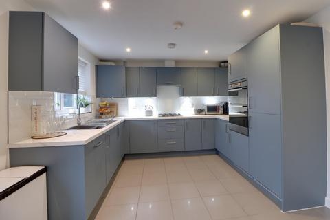 4 bedroom semi-detached house for sale, Vincent Gardens, Stevenage SG1