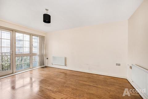 2 bedroom flat for sale, Malt House Place, Romford, RM1