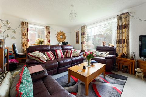 2 bedroom flat for sale, Cherry Garden Avenue, Harvey Court, CT19