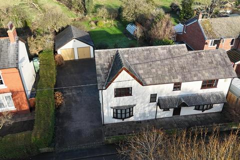 4 bedroom detached house for sale, Station Road, Little Hoole, Preston