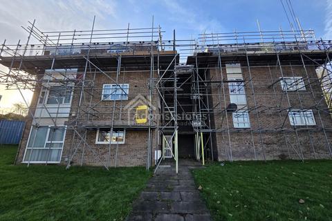2 bedroom flat to rent, Cross Bank Road, Batley