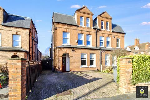 undefined, Heathville Road, Kingsholm