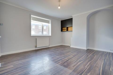 3 bedroom semi-detached house for sale, Barnard Road, Sawbridgeworth, CM21