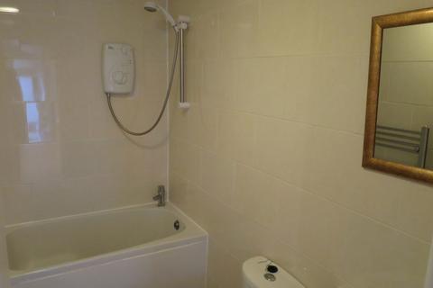 1 bedroom flat to rent, Crown Street