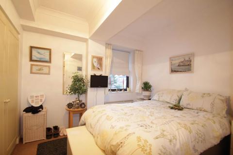 1 bedroom retirement property for sale, Sunningdale Court, Gordon Place