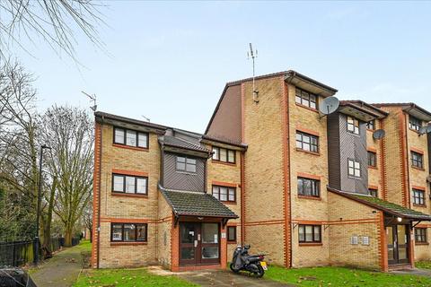 1 bedroom apartment for sale, Swallow Drive, London, NW10