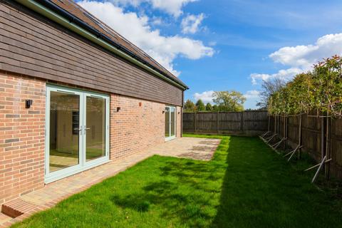 3 bedroom detached house for sale, Canterbury Road, Densole, CT18