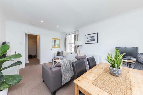 2 bedroom flat to rent, Lillie Road, Fulham SW6