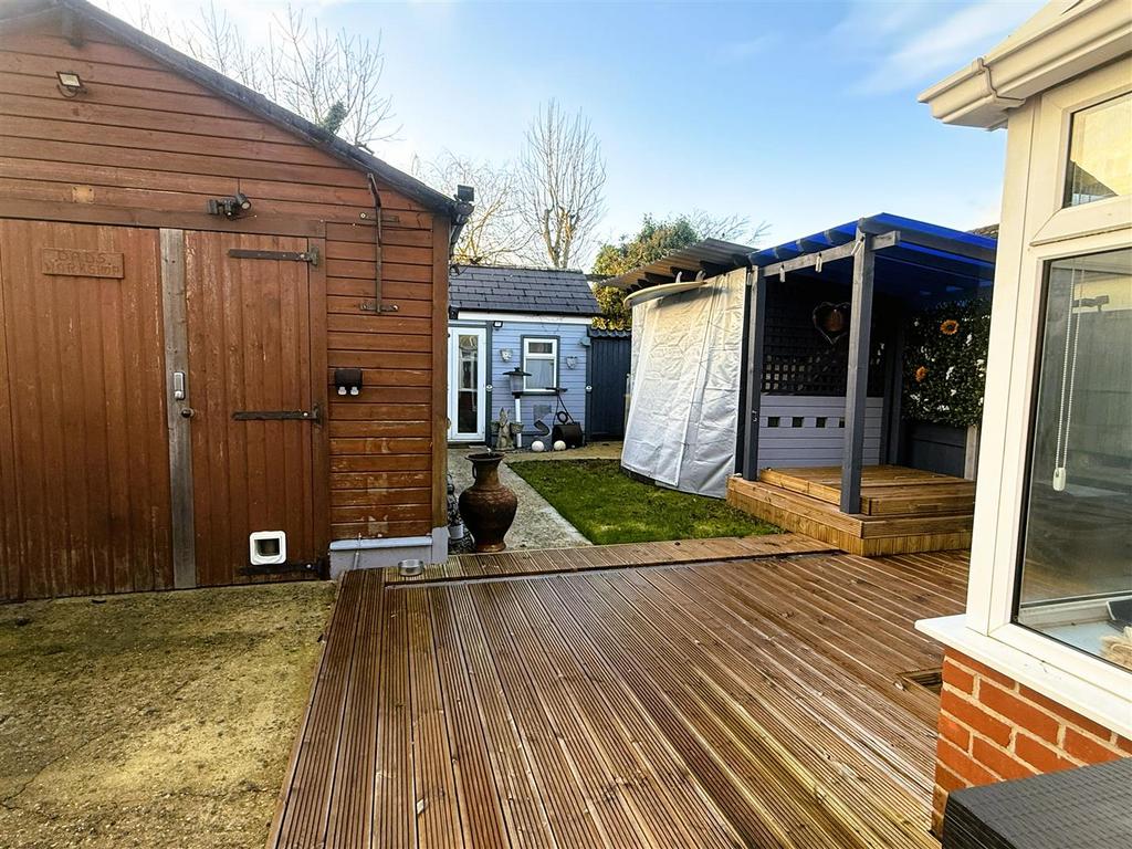Rear Garden 2.jpg