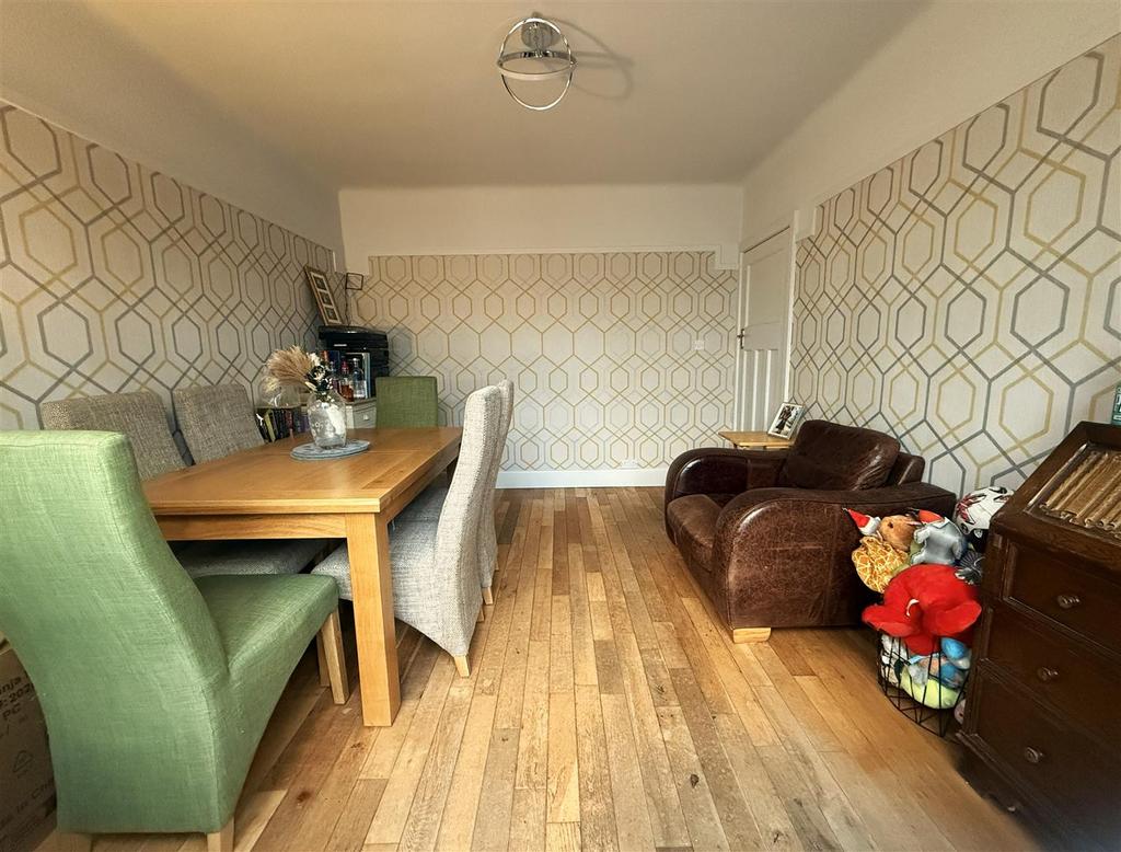 Dining Room 2.jpg