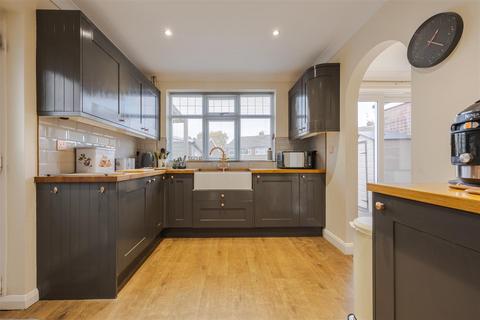 3 bedroom semi-detached house for sale, Ringwood Close, Scunthorpe