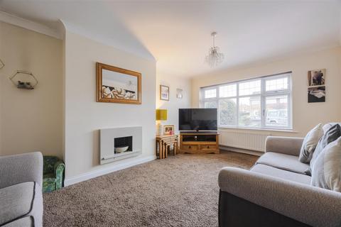 3 bedroom semi-detached house for sale, Ringwood Close, Scunthorpe