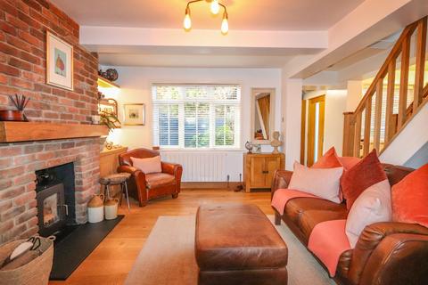 2 bedroom semi-detached house for sale, Bexhill Road, Ninfield, TN33