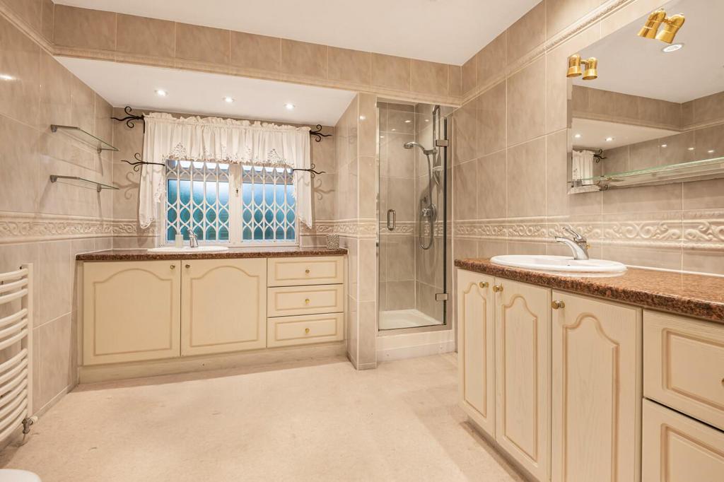 En suite