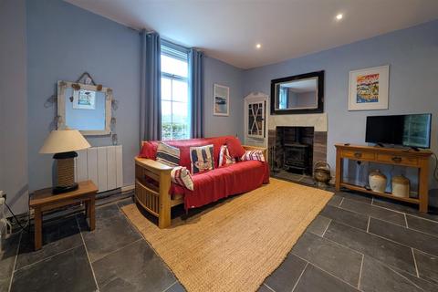 2 bedroom semi-detached house to rent, Slapton