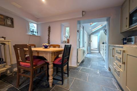 2 bedroom semi-detached house to rent, Slapton