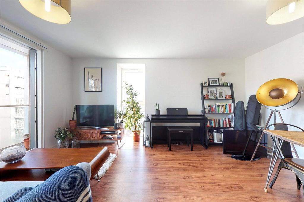 Reception/Kitchen