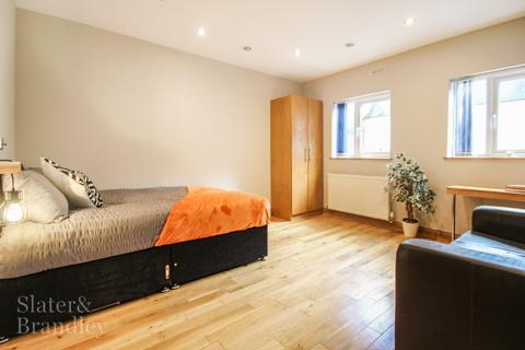 1 bedroom in a house share to rent, Room 5, West One, 55 - 57 Loughborough Road, West Bridgford, Nottingham, NG2