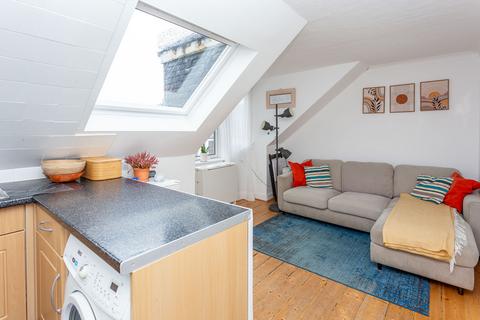 1 bedroom flat for sale, 19/3 Rosevale Place, Edinburgh EH6 8AP