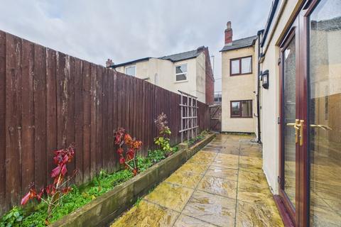 Great Western Road, Gloucester, GL1