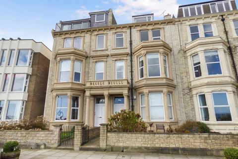3 bedroom apartment to rent, Percy Gardens, Tynemouth