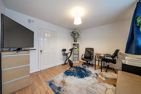 4 bedroom end of terrace house for sale, Beadnell Road, London