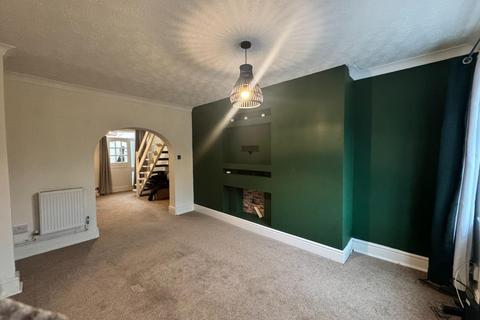 2 bedroom semi-detached house to rent, New Road, Armitage, WS15 4AA