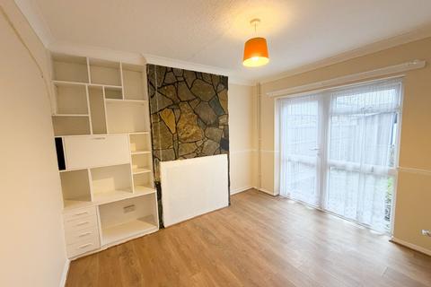 undefined, Whalebone Lane South, Dagenham, RM8