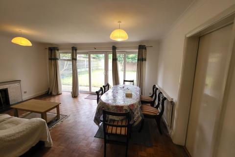 4 bedroom bungalow to rent, Mitcham CR4