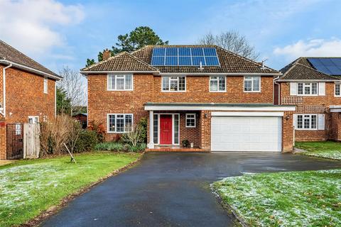 4 bedroom detached house for sale - MILL CLOSE, GREAT BOOKHAM, KT23