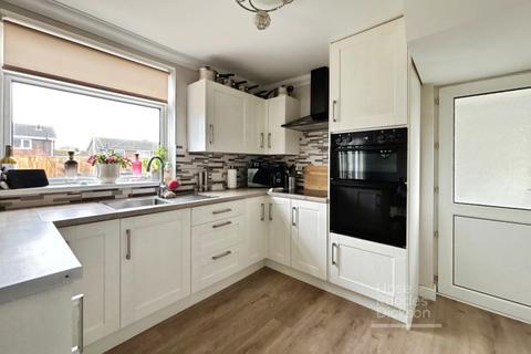 3 bedroom semi-detached house for sale, Cameron Close, Newport, Isle of Wight