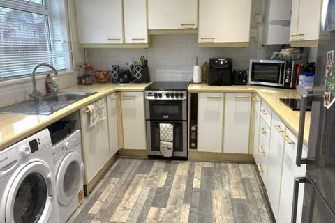 2 bedroom end of terrace house for sale, Woodside Close, Bordon GU35