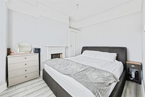 3 bedroom terraced house for sale, Tolverne Road, West Wimbledon SW20