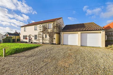 4 bedroom detached house for sale, Chantry Lane, Necton