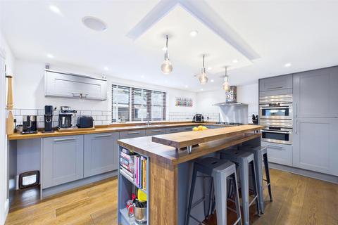 4 bedroom detached house for sale, Chantry Lane, Necton