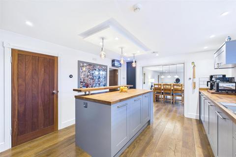 4 bedroom detached house for sale, Chantry Lane, Necton