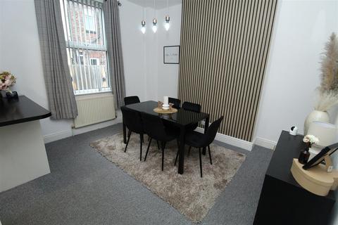 3 bedroom terraced house to rent, Lunesdale Avenue, Liverpool L9