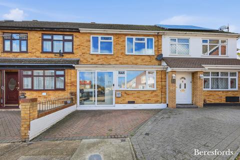 3 bedroom terraced house for sale, Sheridan Close, Heaton Grange, RM3