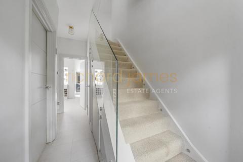 4 bedroom semi-detached house for sale, Hammers Lane, Mill Hill, NW7