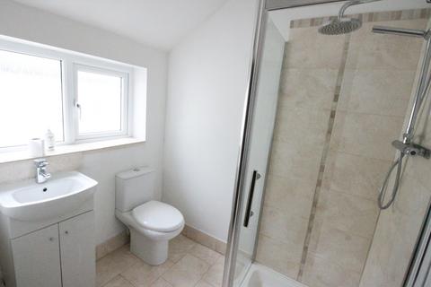 2 bedroom flat to rent, Whitchurch Road, Heath, Cardiff, CF14
