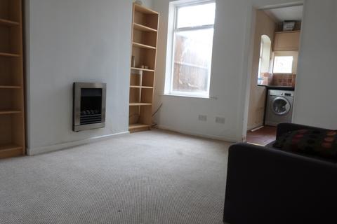 2 bedroom house to rent, Dell Road, Birmingham, B30