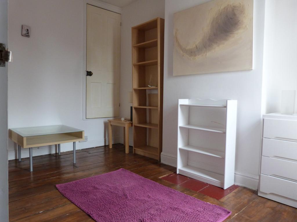 Bedroom2