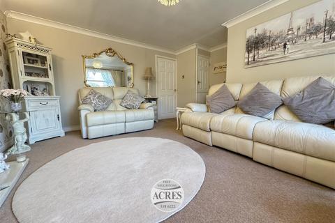 2 bedroom maisonette for sale, Hillcrest Road, Great Barr, Birmingham
