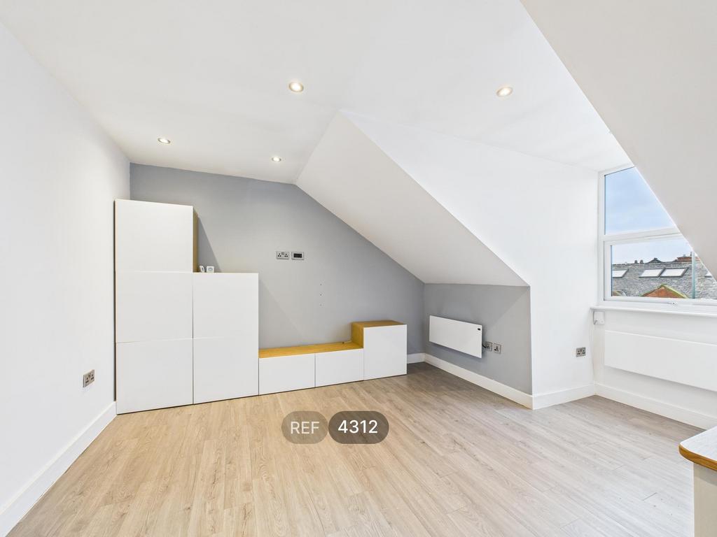 Kitchen / Living area