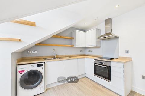 2 bedroom flat to rent, Nottingham NG3