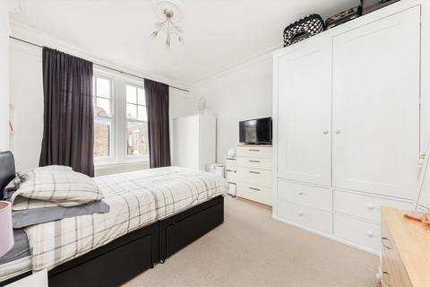1 bedroom flat for sale, Sutton Lane North, London W4