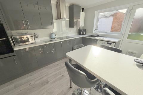 2 bedroom semi-detached house for sale, Highview Gardens, Parkstone, Poole, BH12