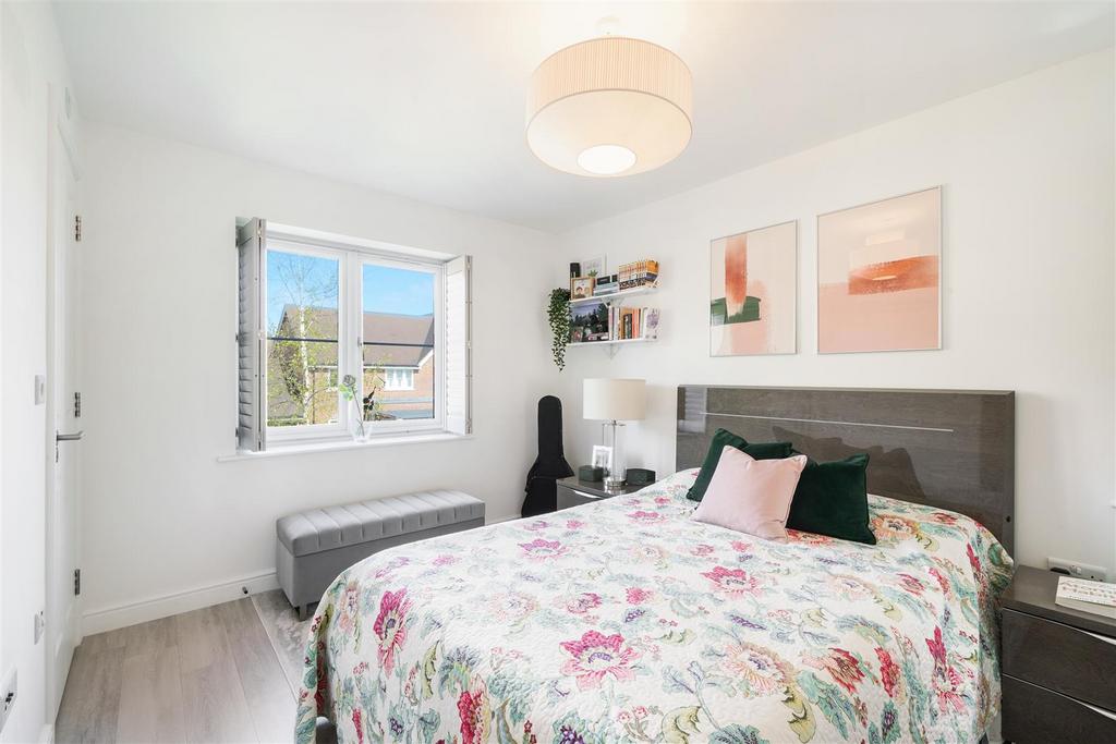 Ceres Crescent